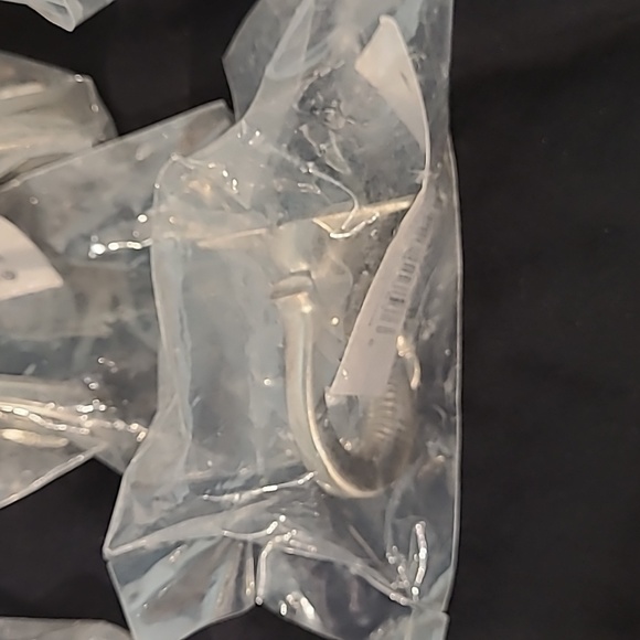 NWT Elephant head drawer pull knob 6 available - Picture 3 of 5